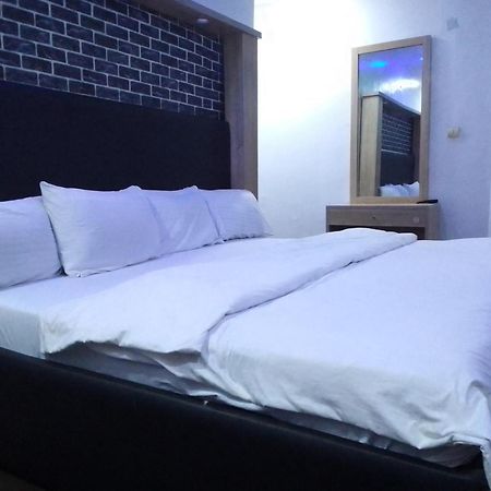 Exclusive Mansion Lekki Phase 1 Hotel Ilado Екстериор снимка